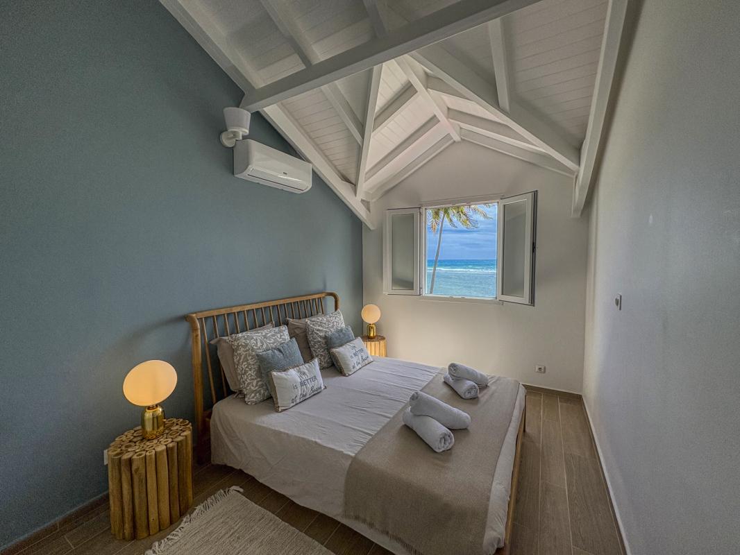 31.Location villa pied dans l'eau Saint François Guadeloupe_Chambre 2 Etage